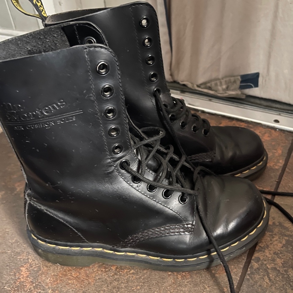 Black doc martens fair used